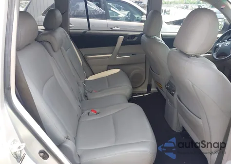 2012 Toyota Highlander Base V6 из США, поврежденный, VIN 5TDZK3EH1CS085062